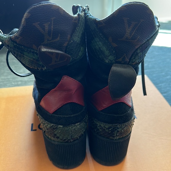 Authentic Louis Vuitton Laureate platform desert boot with snakeskin detail 37 - Picture 3 of 10